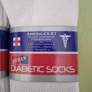 NWOT- 6 Pair Diabetic Socks, Fits Men's Shoe Size 4-10